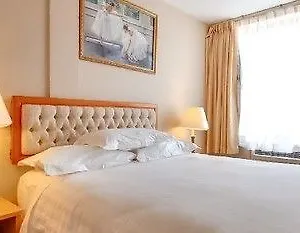flushing-hotel.us-newyorkcity.com/